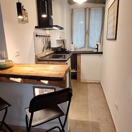 Trieste Guest House Apartamento *